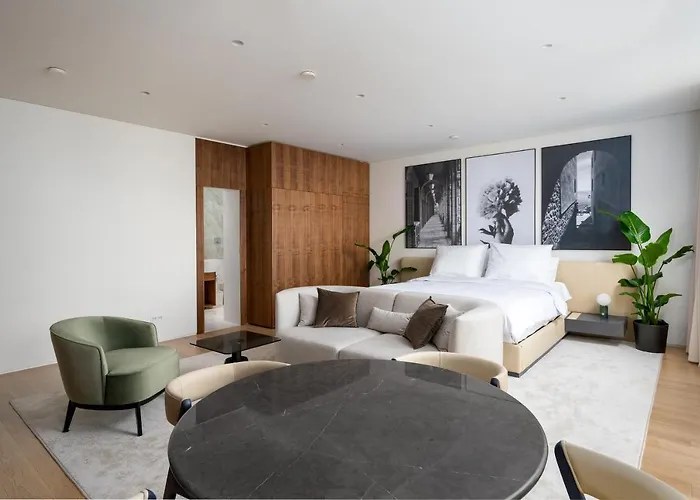 Noma Homes City Suite - Warsaw Center